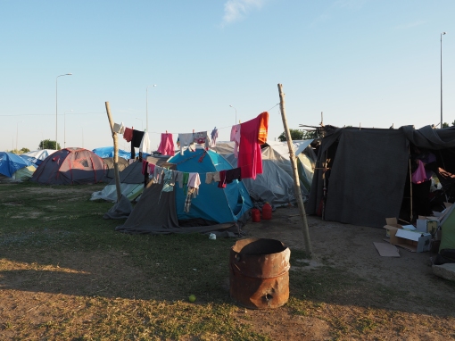 Foto: Mari Carme Bernat / Jaume Casas, arran de la seva estada als 'camps' de refugiats de Grècia, maig 2016